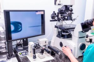 IVF Embryoentwicklung – Einblicke in das Embryologie Labor